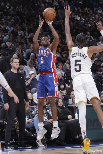 在马刺队大胜老东家后，福克斯回顾了他在国王队的时光