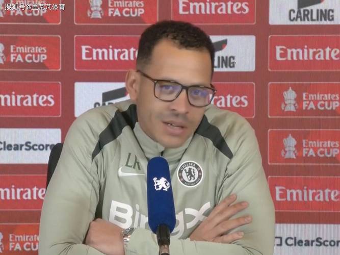 罗塞尼尔：吉滕斯训练中受伤了只要持续创造机会总会有进球