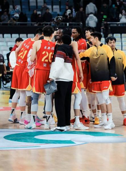 CBA最新排名出炉！广厦再次反超上海升第一，黑马五连胜杀进前四