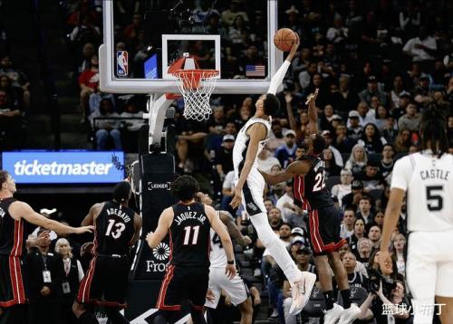 近25战23胜！文班获赞联盟影响力堪比库里：马刺王朝要回来了